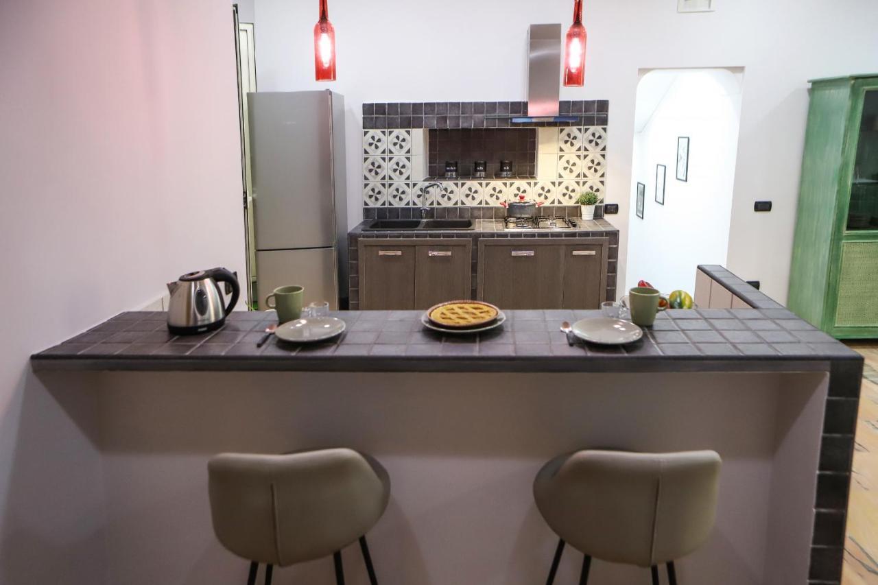 Modern Apartment At Piazza Del Gesu' By Wonderful Italy نابولي المظهر الخارجي الصورة